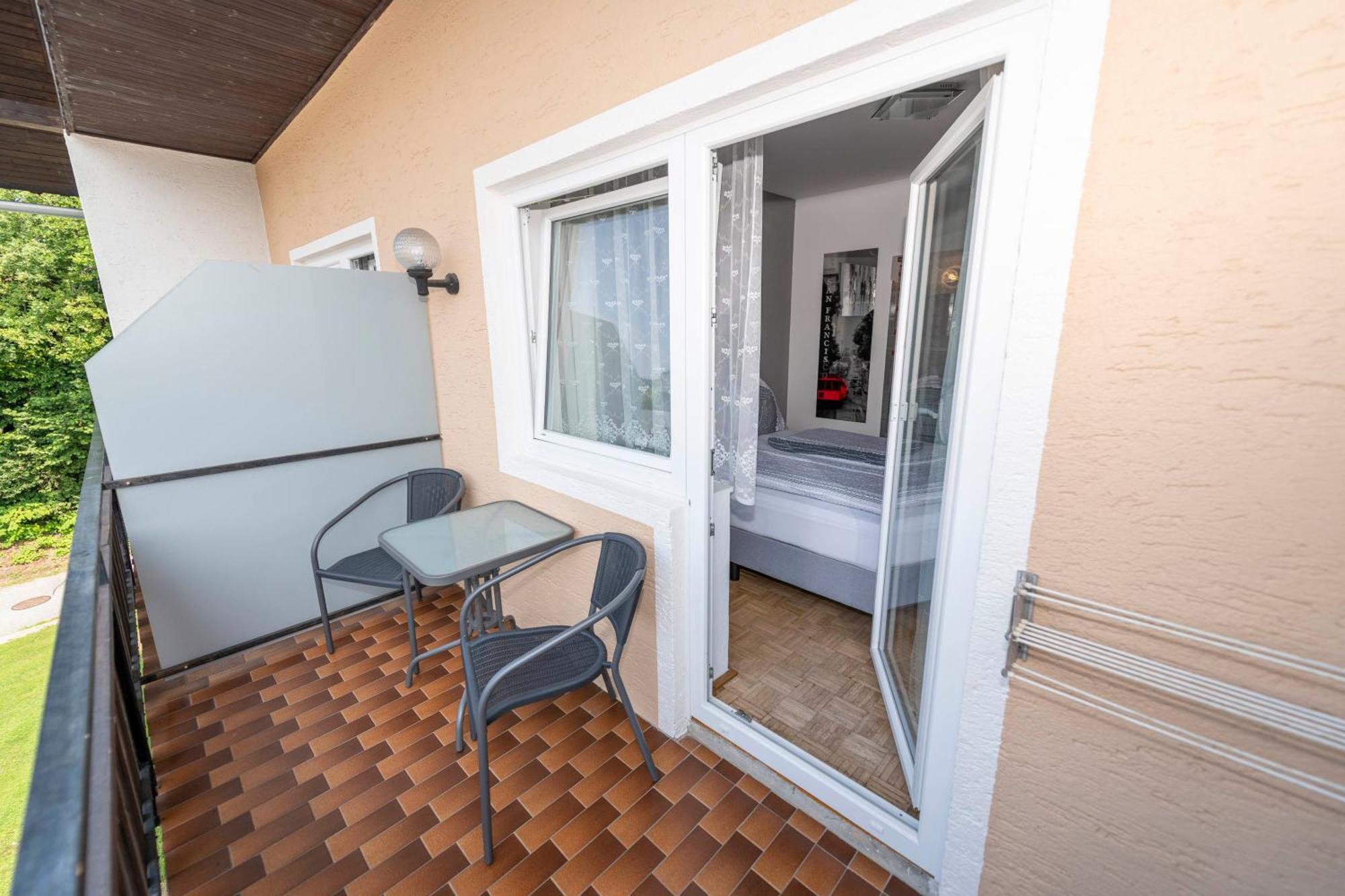 Gaestehaus Genf Velden am Wörthersee Cameră foto